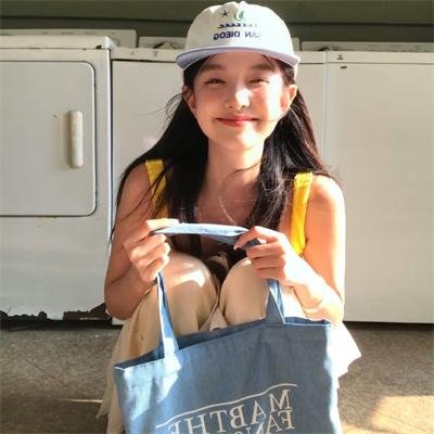 樱花树下的时间胶囊